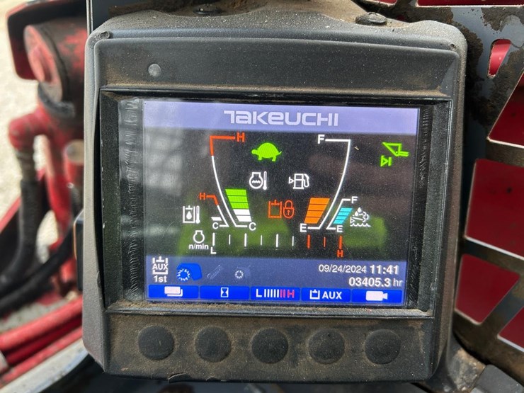 takeuchi-tl12-image-21