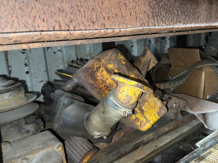 #258-•-parts-room-image-7