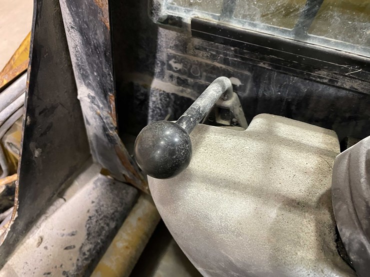 2012-caterpillar-226b3-image-52