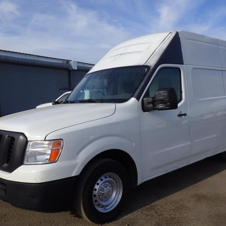 2014 NISSAN NV2500