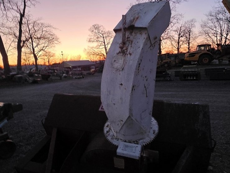loftness-7'-3pt.-snowblower-image-6