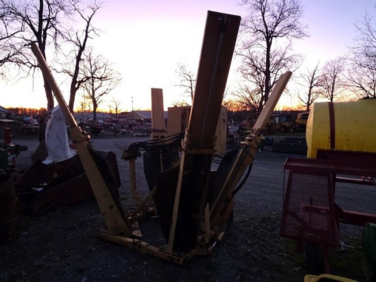 ts-44t-skidloader-tree-spade-image-4