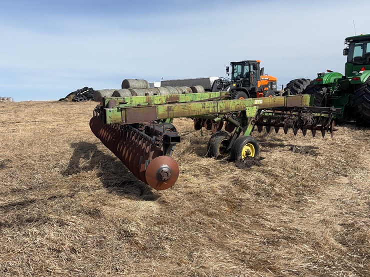 john-deere-370-image-3