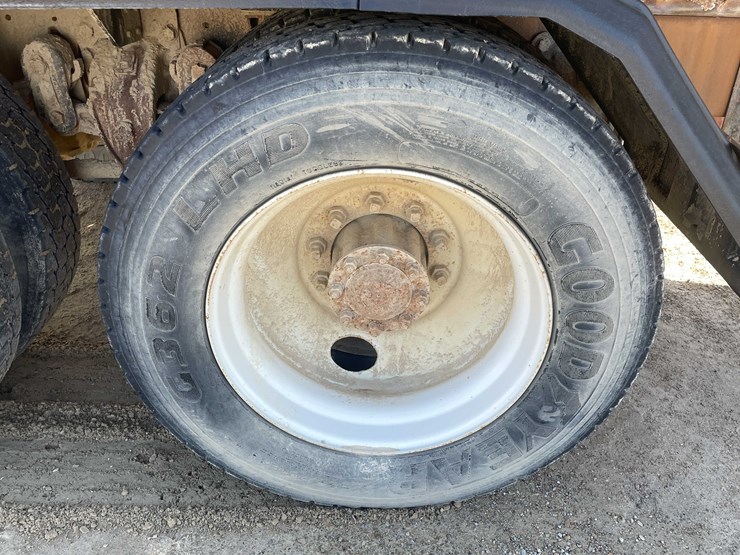 1987-ford-ltl9000-image-17