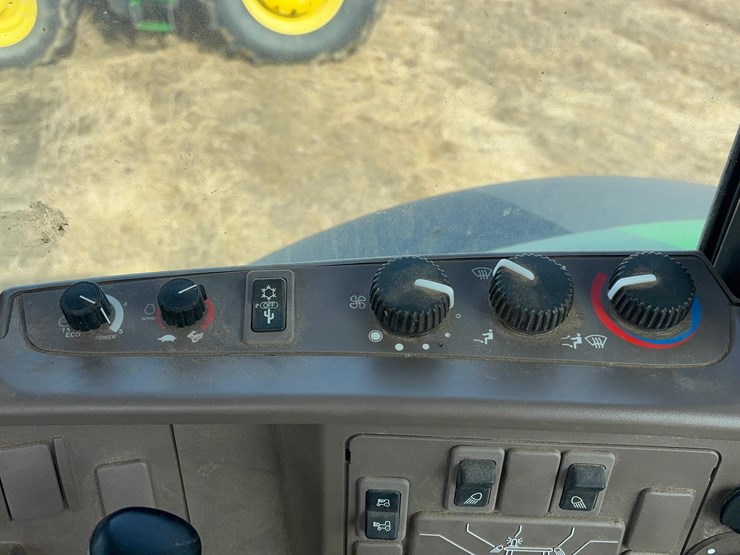 2019-john-deere-6175m-image-27