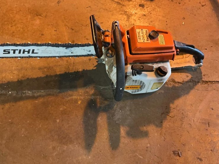 #111-•-stihl-041av-farmboss-chainsaw-image-2