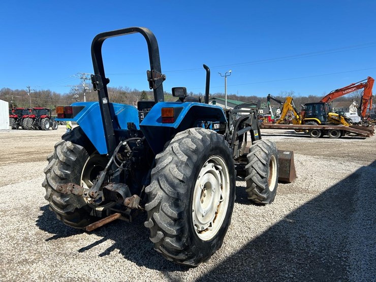 new-holland-5640-image-4
