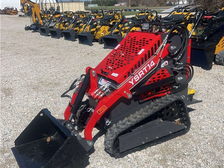 2026-agt-ysrt14-mini-skid-steer-image-1