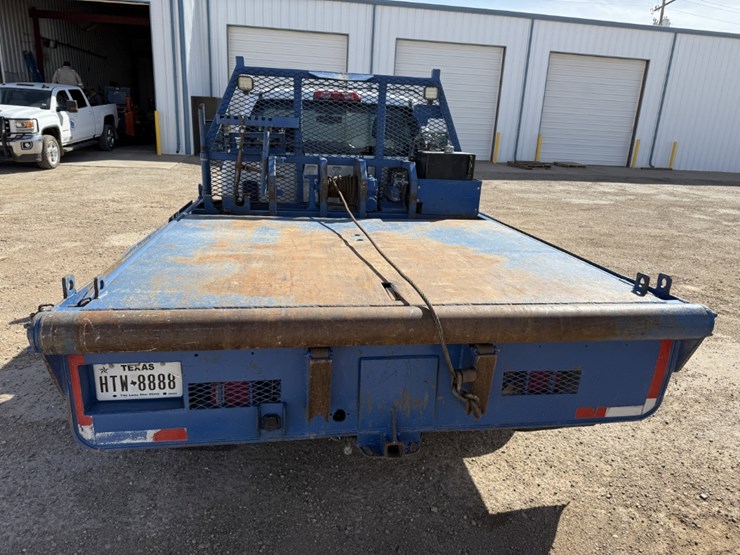 2016-chevrolet-silverado-3500hd-image-6