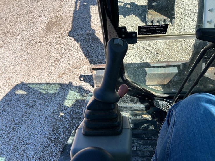 2022-bobcat-e50-image-26