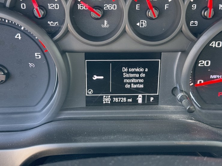 2022-chevrolet-silverado-3500hd-image-19