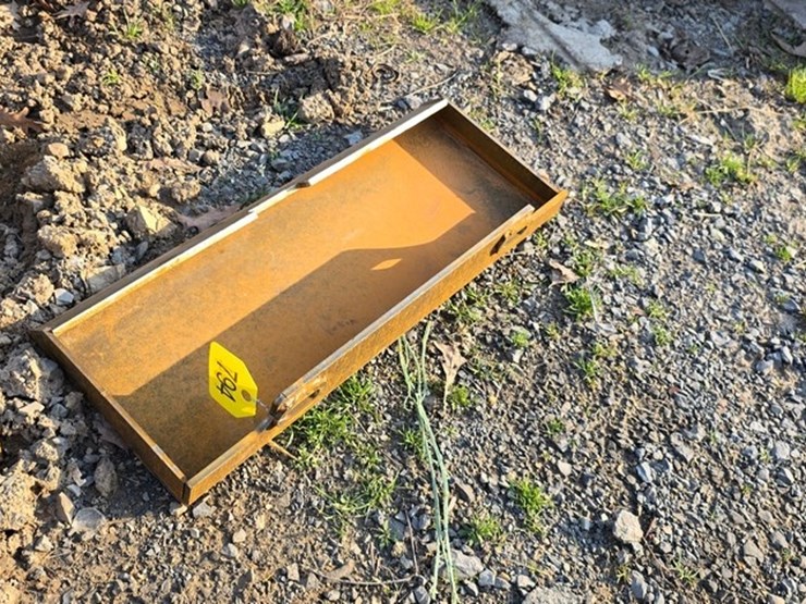 new-mini-skidloader-weld-on-plate-image-4