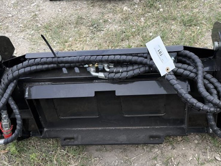 #191-•-mini-skid-steer-39"-4-in-1-bucket-image-3