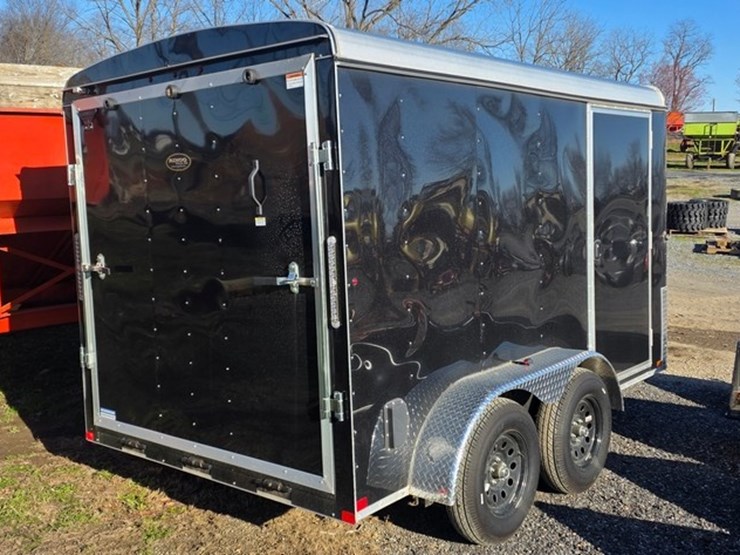 new-2005-carry-on-2-axle-box-trailer-(title)-image-4