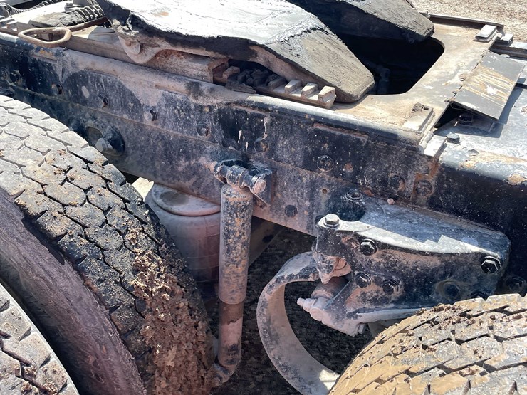 2004-kenworth-t800-image-26