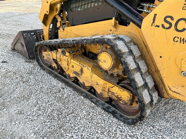 2023-caterpillar-259d3-image-17