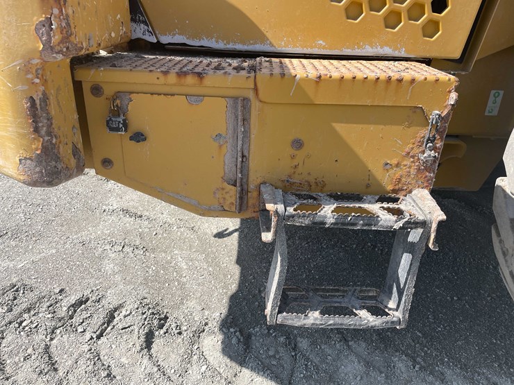 caterpillar-982m-image-26