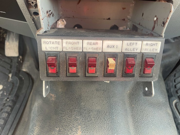 #5677-•-2011-f250-4x4-extended-cab-(has-wi-title)-image-77