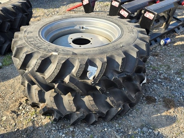new-2-titan-9.5-20-tires-&-rims-image-2