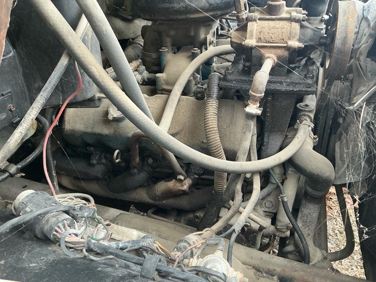 #301-•-1980-ford-k604-flatbed-truck-image-11