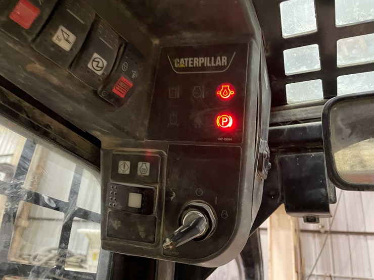 2012-caterpillar-226b3-image-59