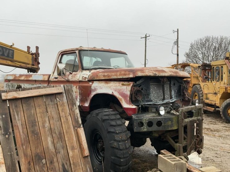 1976-ford-f350-image-7