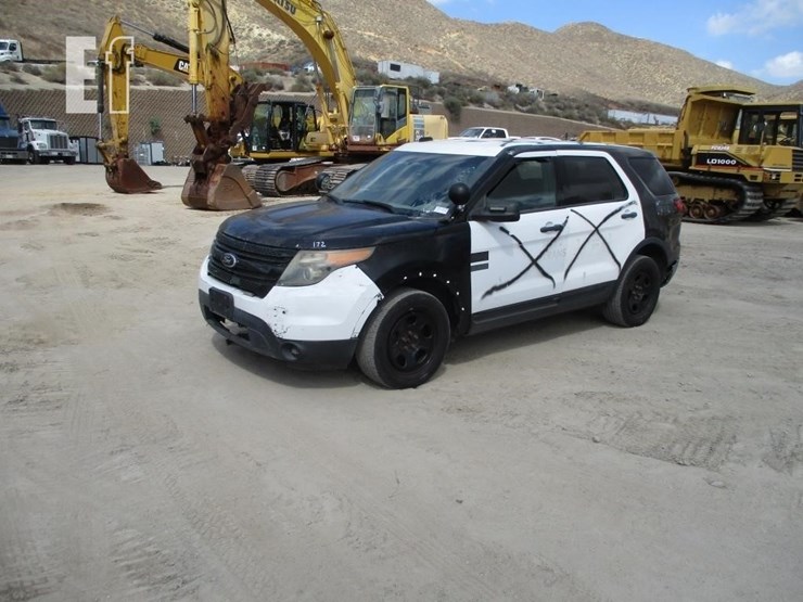 2014-ford-explorer-image-1