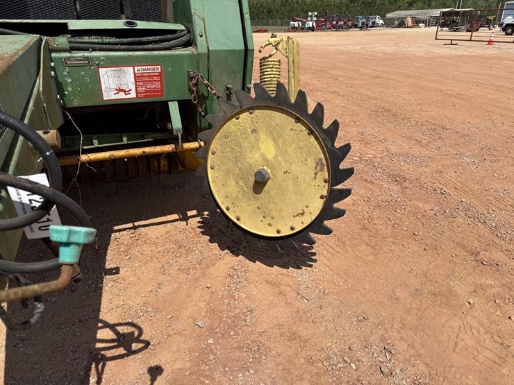 john-deere-530-image-13