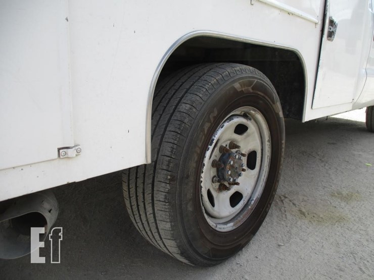 2014-ford-f350-image-17