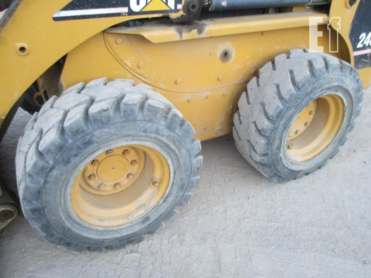 2002-caterpillar-246d-image-17