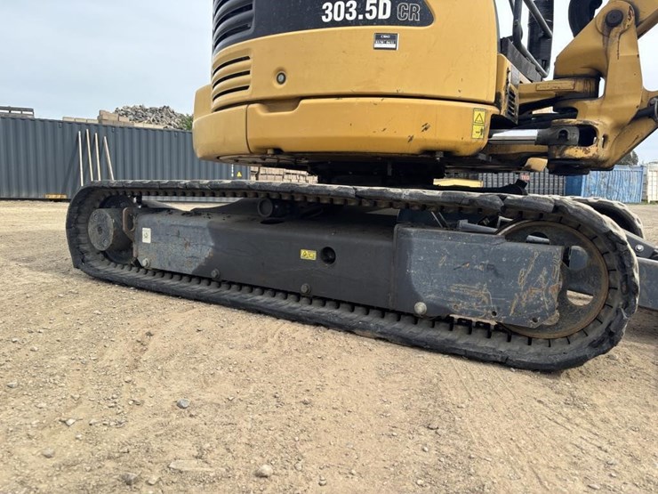 2010-caterpillar-303-image-25