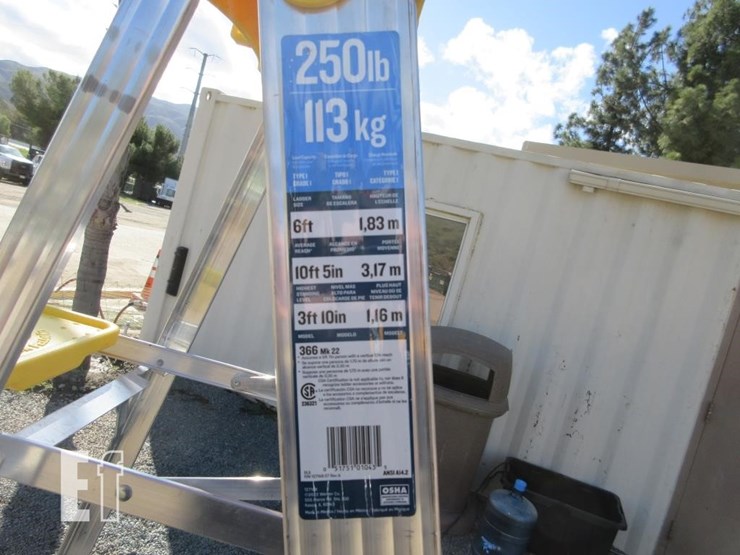 werner-6'-aluminum-step-ladder-image-3