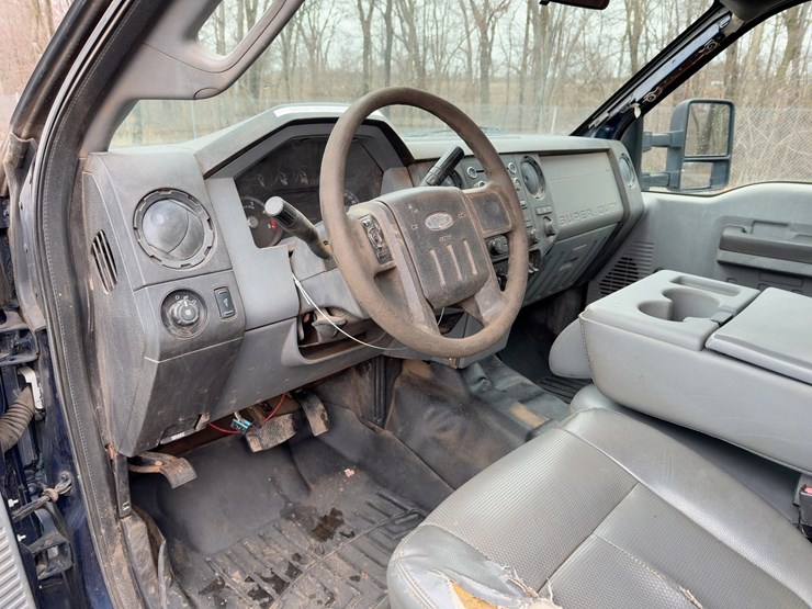 2012-ford-f450-xl-image-24