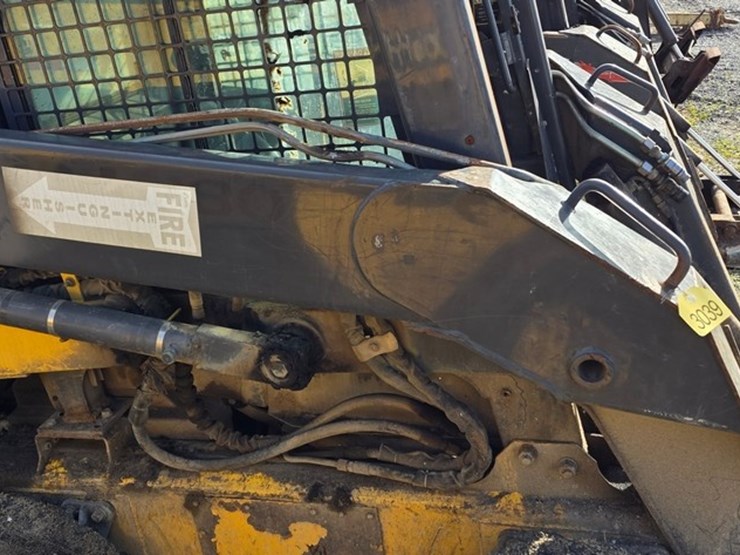 new-holland-ls180-image-9