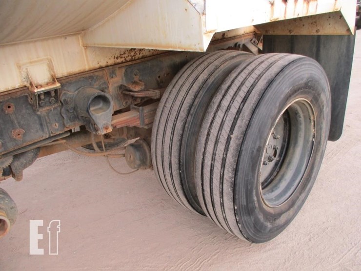 2001-ford-f750-image-18