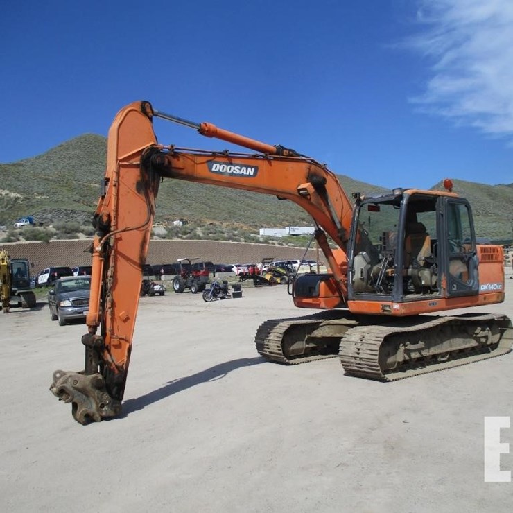 2010 DOOSAN DX140 LC