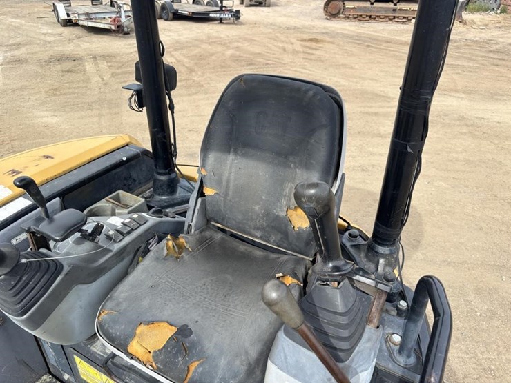 2010-caterpillar-303-image-27