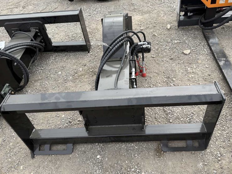 #140-•-skid-steer-stump-grinder-image-3