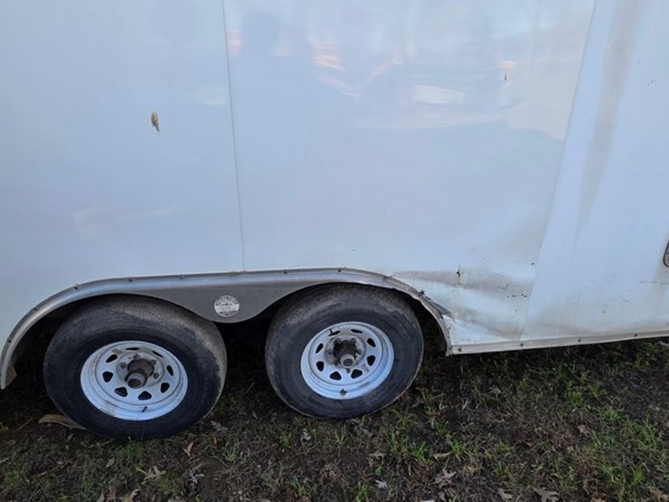 2013-united-trailer-2-axle-20'-box-trailer-(title)-image-12