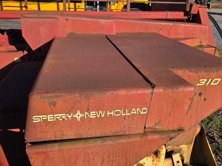 new-holland-310-image-10