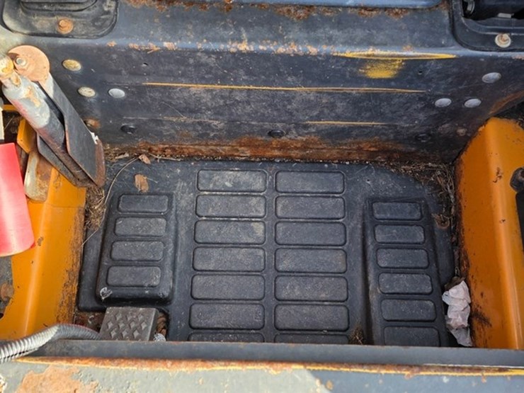 2011-case-sr200-image-34