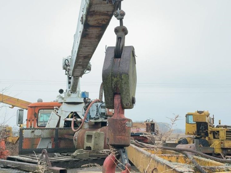 #303-•-mack-crane-truck-image-67