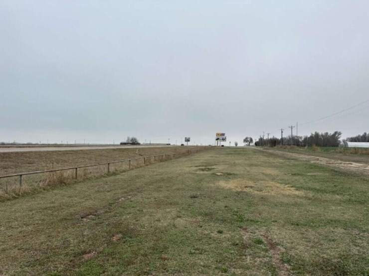 a-2.6-acre-tract-mol-corner-of-hwy-81-and-beebe-image-6