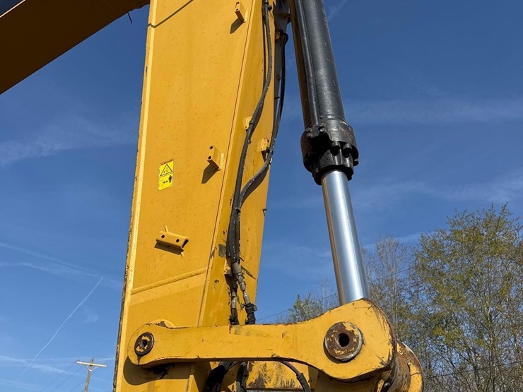 2018-caterpillar-336fl-image-10