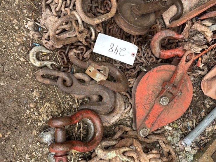 #248-•-assorted-chains-image-1