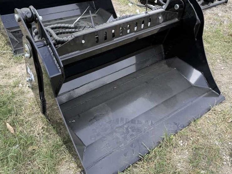 #191-•-mini-skid-steer-39"-4-in-1-bucket-image-1