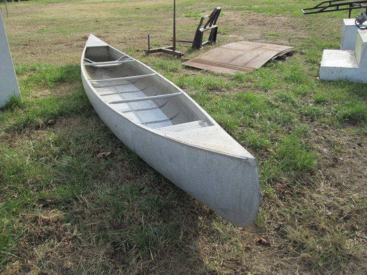 #44043-•-18'-canoe-image-4