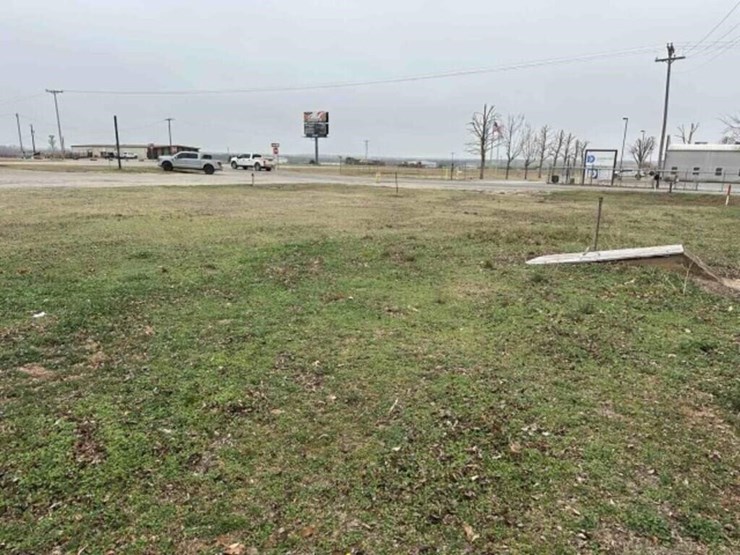 0.86-acre-tract-mol-corner-of-hwy-81-and-beebe-image-2