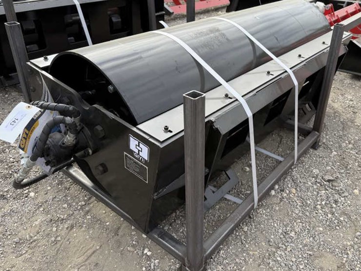 #143-•-skid-steer-vibratory-roller-image-1