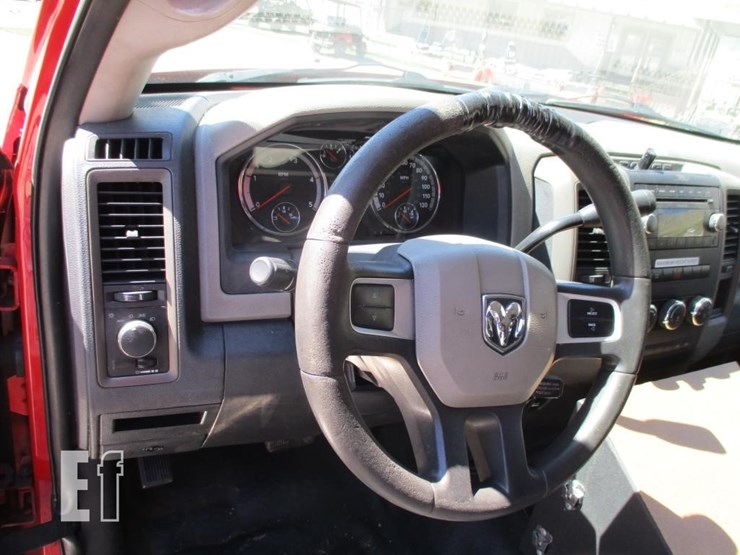 2011-dodge-3500-image-11